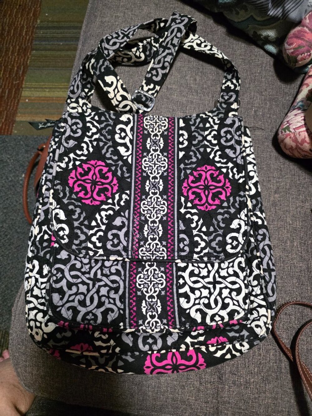 Vera Bradly 2000-2010's messenger type bag